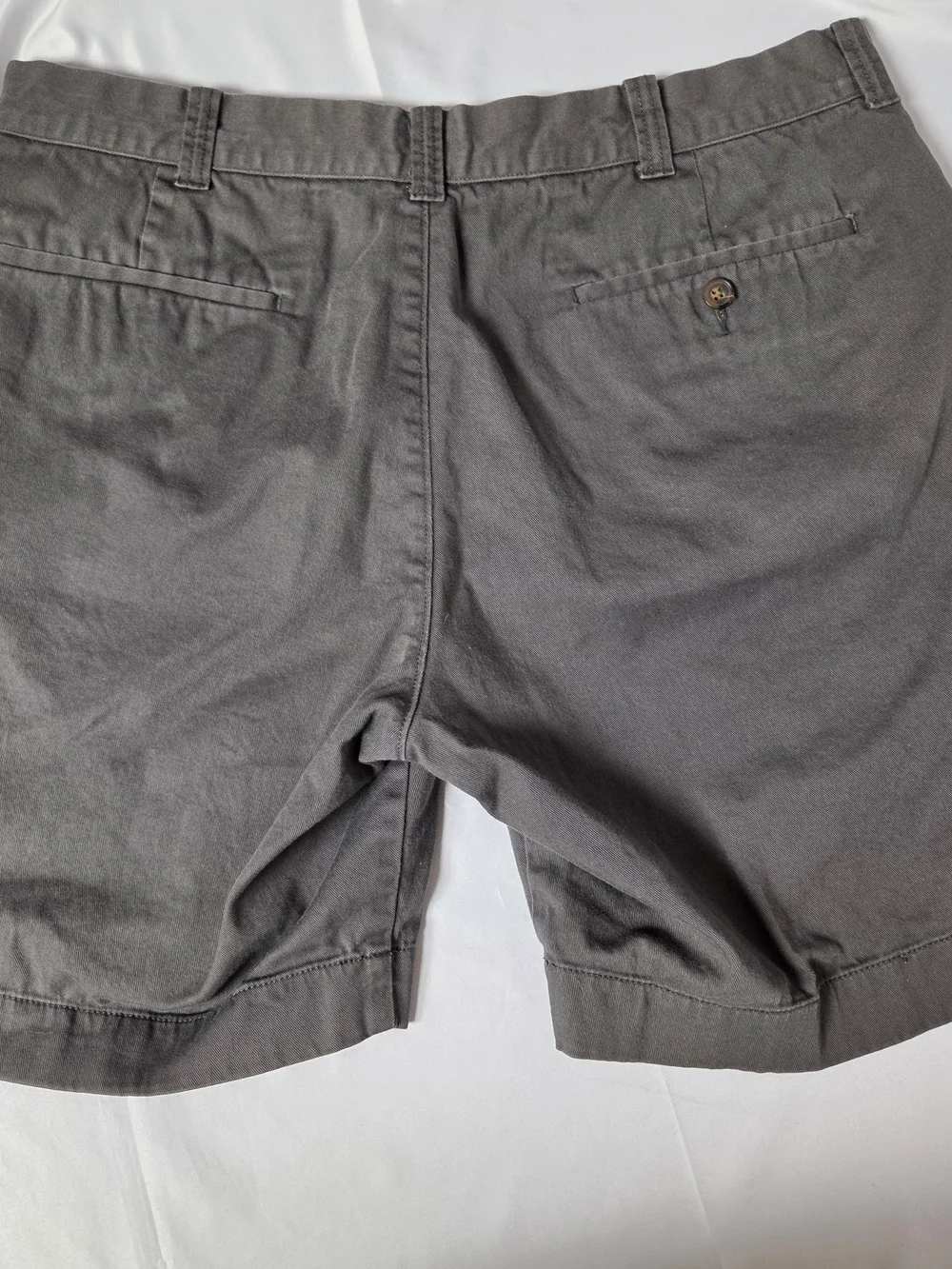 J. Crew Men’s Slate Gray Flat-Front‎ Shorts Flex 34W